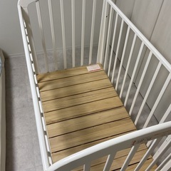 ベビーベッドの画像