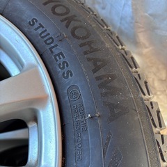 取り引き決定　
スタッドレスタイヤとアルミホイールの画像