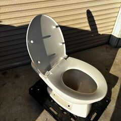   TOTO トイレ便器(壁排水) 洋式便器のみ CS430 #SC1(パステルアイボリー)  兵庫県 三田市 直接お引き取り限の画像