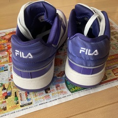 FILA スニーカー　23.5cm
の画像
