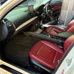 BMW 1シリーズ　120i 赤革シート　49211km 車検令和9年5月　内外装良好　エンジン機関良好の画像