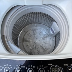 Haierの全自動洗濯機  5.5キロ  2020年製の画像