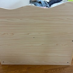 【明日処分予定】子供用本棚、おもちゃ入れ付き☆の画像