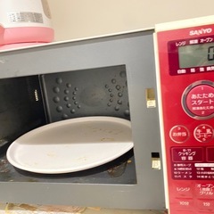 【引き取り限定】真っ赤な電子レンジ　譲りますの画像