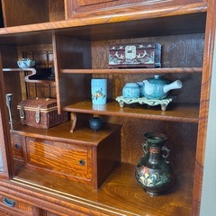 　茶箪笥　木製　ガラス扉　キャビネットの画像
