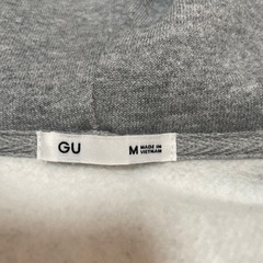 フード付きパーカーの画像