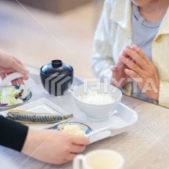 学生〜シニア活躍中！ 駅近！松山赤十字病院での配膳業務の画像