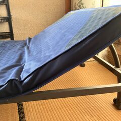 折りたたみベッドの画像