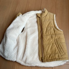 ダウンベスト　キッズ　120の画像