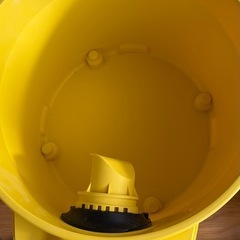 ケルヒャー(KARCHER) 乾湿両用バキュームクリーナー KWD 1 12Lの画像