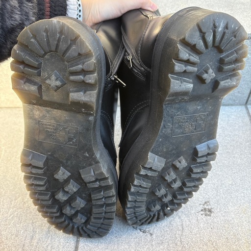 美品✨ Dr.Martens 8ホール 厚底編み上げブーツ