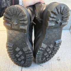 美品✨ Dr.Martens 8ホール 厚底編み上げブーツ の画像