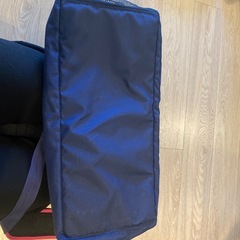 スポーツバッグ　紺の画像