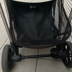 サイベックス　メリオ　ベビーカー(後輪新品交換済み)の画像