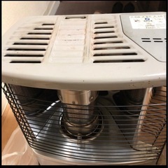 CORONAストーブと給油タンクの画像