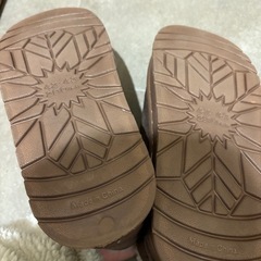 茶色モコモコシューズの画像