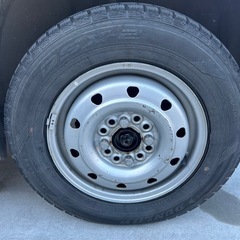 スタッドレスタイヤの画像