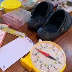 無料‼️子供用　算数セット　靴などの画像