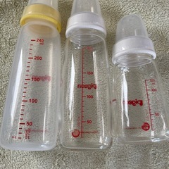 哺乳瓶の画像