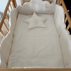 ベビーベッドミニ棚付き(ヤトミ製)の画像