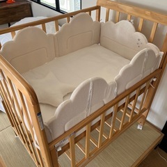 ベビーベッドミニ棚付き(ヤトミ製)の画像