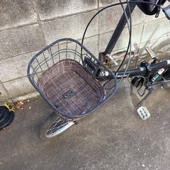折り畳み自転車の画像