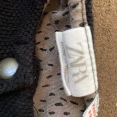 ZARAとBeBe2点セットの画像