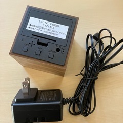 時計　温度計　カレンダーの画像