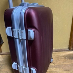 スーツケースの画像