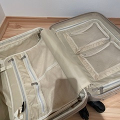 キャリーケースの画像