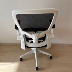 オフィス用　デスク用チェア（椅子）の画像