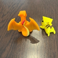 ポケモン　ピカチュウ　リザードン　フィギュアの画像