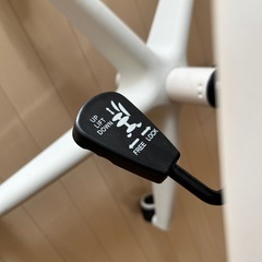 オフィス用　デスク用チェア（椅子）の画像