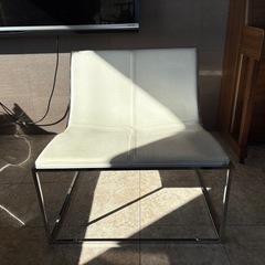 定価30万　ラウジチェア　Viccarbe カッシーナの画像