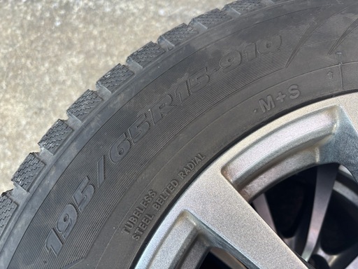 スタッドレスタイヤ ホイール付き4本セット195/65/R15