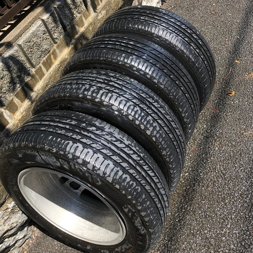 トヨタ純正ホイール 195/65/15 タイヤ付き ヴォクシー ノア