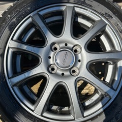 〈受付終了
〉スタッドレスタイヤ４本セットの画像