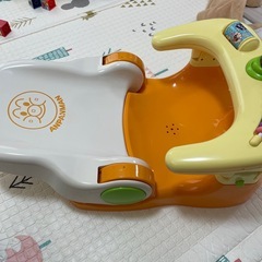 アンパンマン　ベビー　バス　チェア　の画像