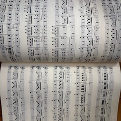 【ピアノ教則本　　コンコーネ50番　中声用】の画像