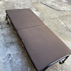 美品　シングル折りたたみベッドの画像