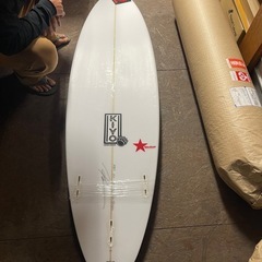 サーフボード　レッドスター　6.0の画像