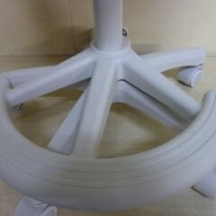 ①※取引中/売約済***********　 　　　　　無料差し上げます　弊社利用中古　チェア昇降　現状渡しの画像