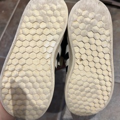 adidas16サイズシューズの画像