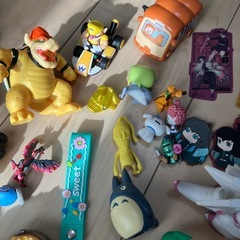 細かいおもちゃの画像