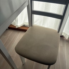 LOWYA　ダイニングテーブル、ダイニングチェアセットの画像