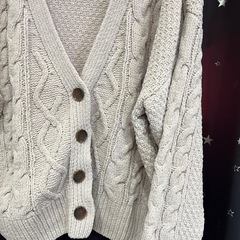 長袖ニット　セイターの画像