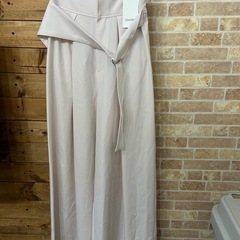 新品未使用スナイデル ベルトタックパンツの画像