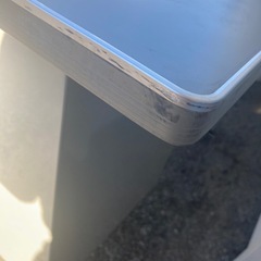 【ジモティー割引で最大15％OFF⭐️】オフィスデスク　スチールデスク　事務机　鍵付きの画像