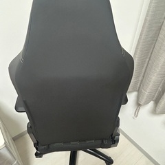 新品　未使用【Pragma. 】ゲーミングチェアの画像