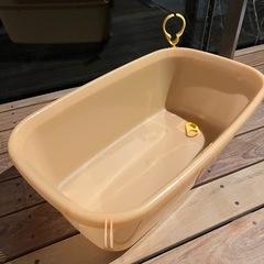 15時までの応募で時間の早い方に決定します。未開封犬のシート178枚とバスタブセットの画像